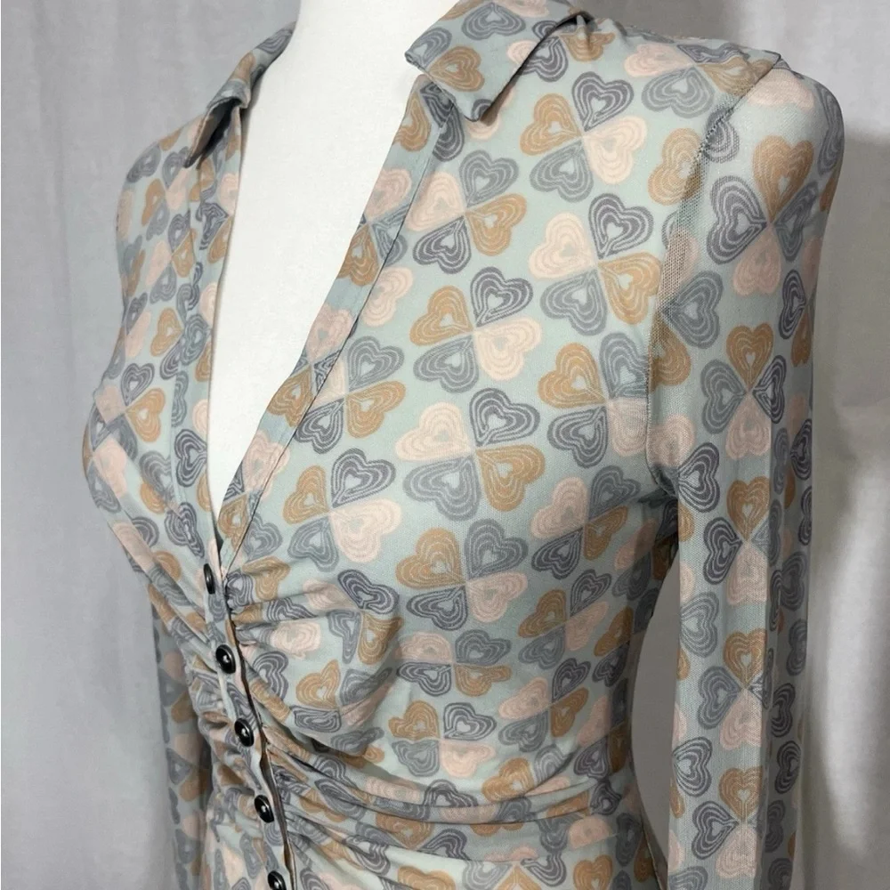 Free People Size XS Mesh Sheer Top Button Front Heart Print Stretch NWOT - Picture 4 of 9